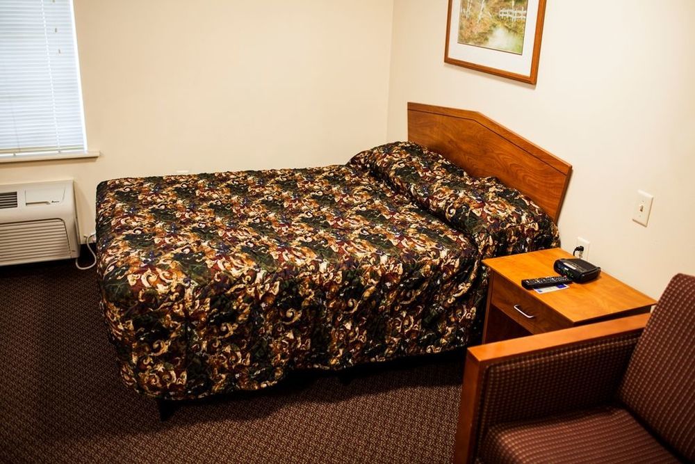 Woodspring Suites Allentown Bethlehem Room photo