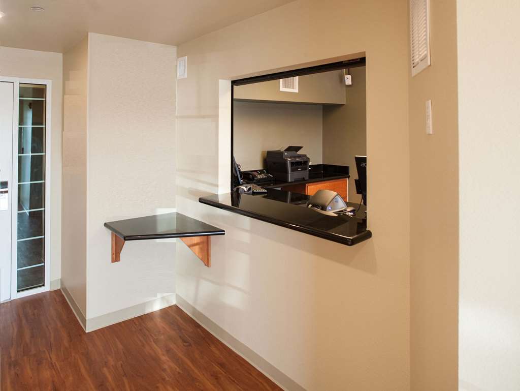Woodspring Suites Allentown Bethlehem Interior photo